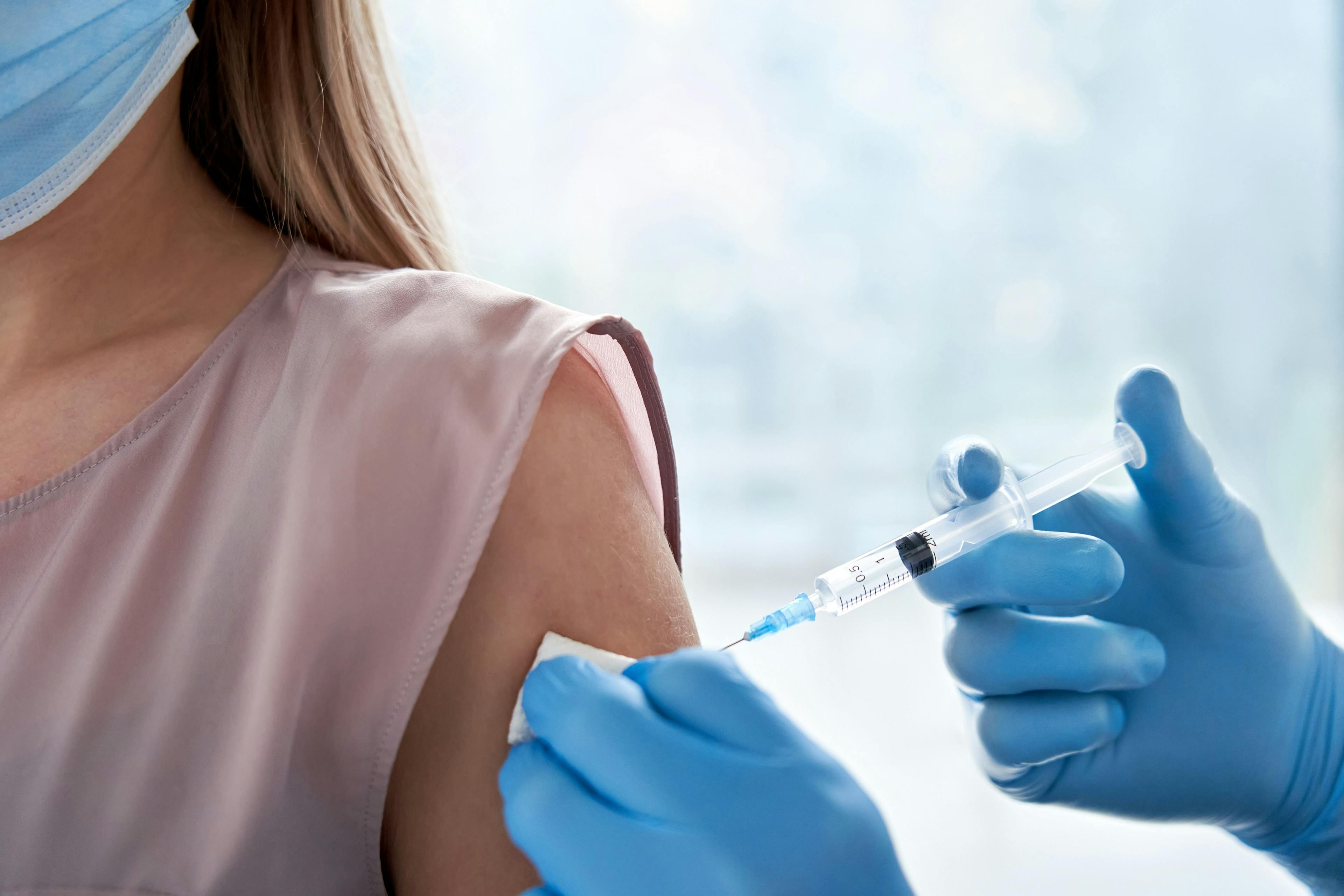 Flu Vaccine Shown to Reduce Mortality, CV Events in Adults with CVD