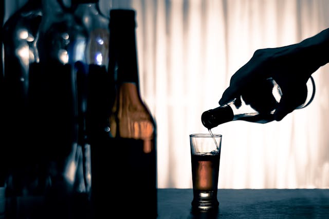Heavy Alcohol Use Strongly Associated with Risk of Early-onset Colorectal Cancer, Study Finds