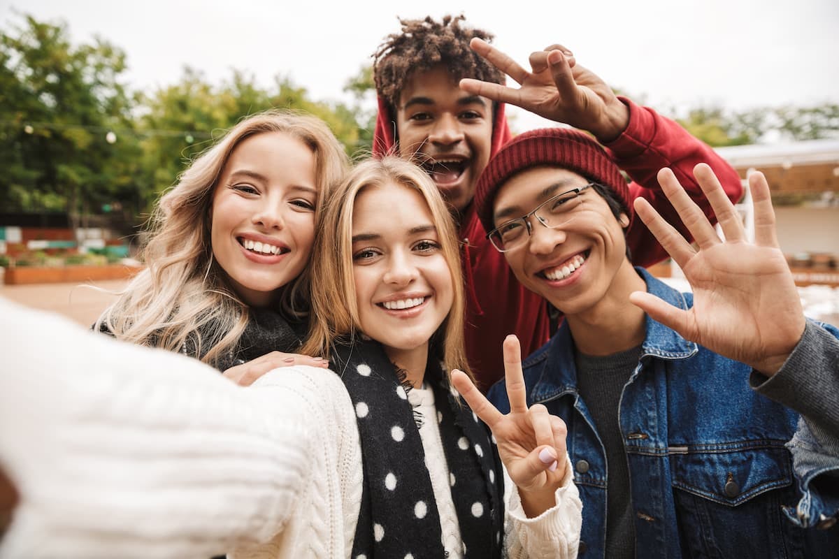 Youth who Feel Loved, Optimistic, and Happy More Likely to Maintain Good Cardiometabolic Health into Adulthood